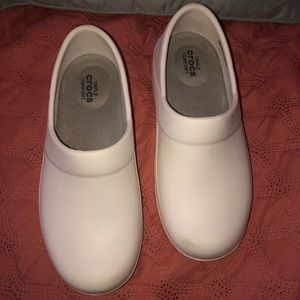 White Crocs: Clogs